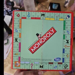 Monopoly Grab and go